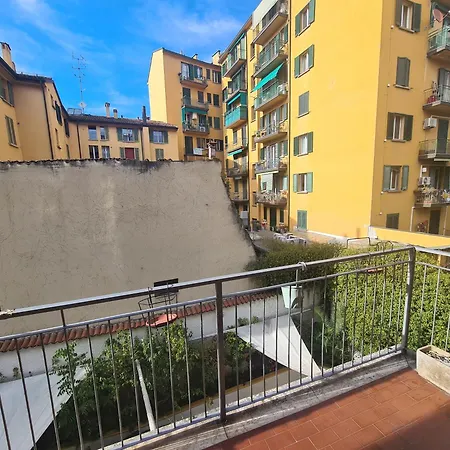 San Lorenzo Urban - Center شقة *